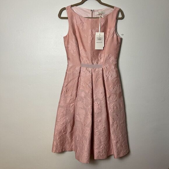 Sold - Picture 1 of 11